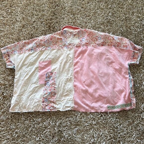 BlueVelvet Oversized Mixed Fabric Top in Pink-Beige Size S - Picture 7 of 8